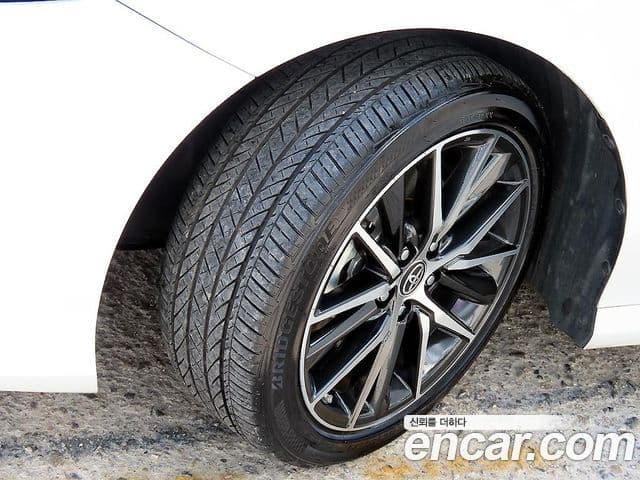Toyota Camry 2024 — ფოტო 3/20