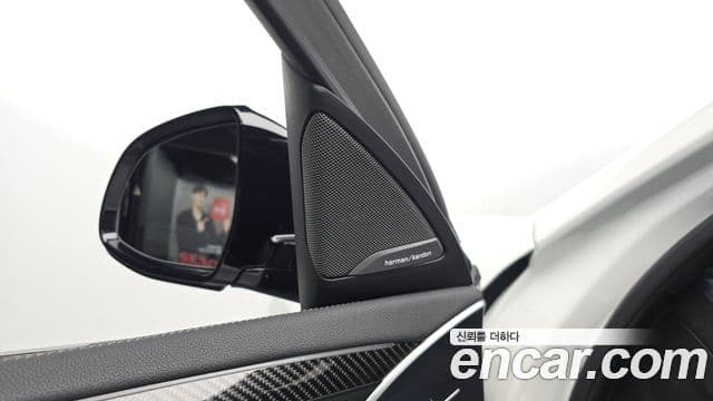 BMW X4 2023 — Photo 31/32