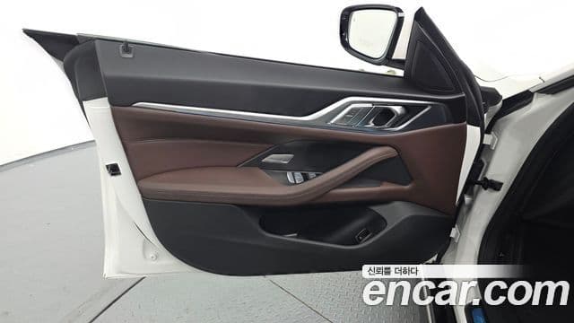 BMW 4 Series 2025 — Şəkil 8/31