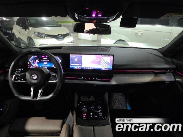 BMW 5 Series 2023 — Şəkil 10/20