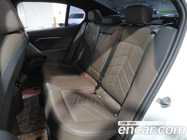 BMW 5 Series 2023 — Şəkil 7/20