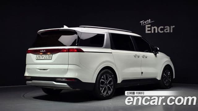 Kia Carnival 2022 — Фото 2/20