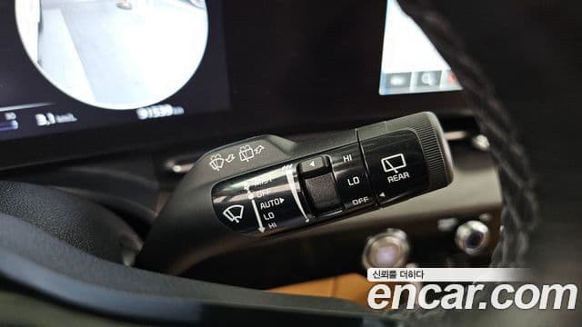 Kia Carnival 2022 — Фото 18/20