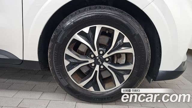Kia Carnival 2022 — Photo 14/34