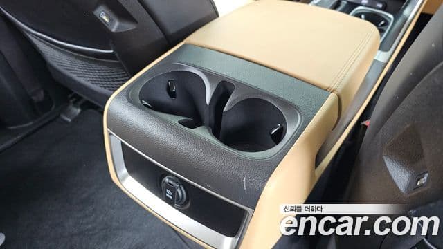 Kia Carnival 2022 — Photo 12/34