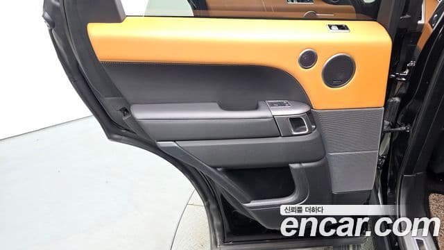 Land Rover Range Rover Sport 2022 — Şəkil 17/34