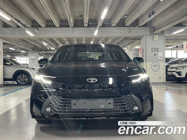 Toyota Camry 2026 — Şəkil 10/16