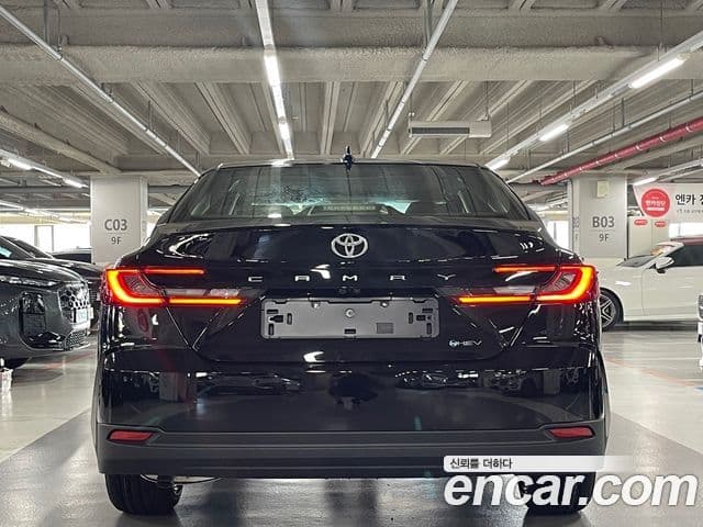 Toyota Camry 2026 — Şəkil 1/16
