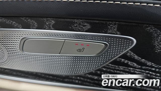 Mercedes-Benz AMG GT 2023 — Şəkil 13/39