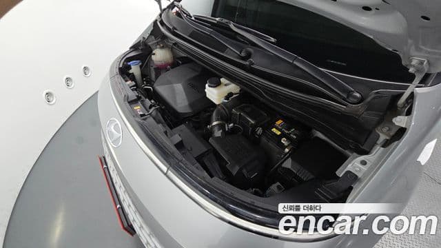 Hyundai Staria 2023 — Фото 6/20