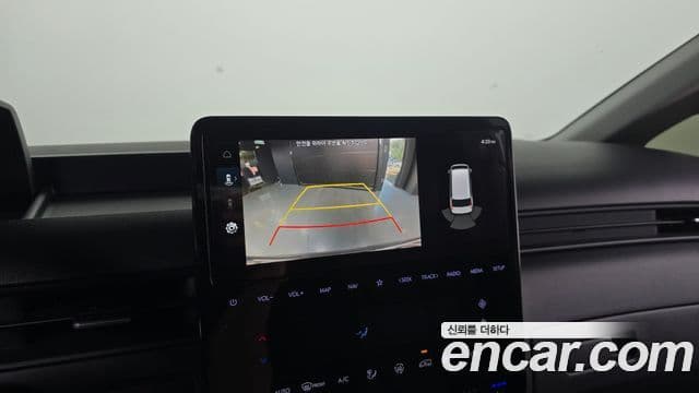 Hyundai Staria 2023 — Фото 14/20