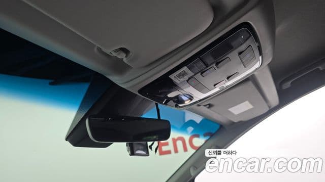 Hyundai Staria 2023 — Фото 19/20