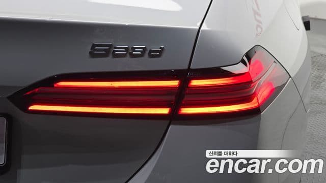 BMW 5 Series 2024 — Şəkil 24/32