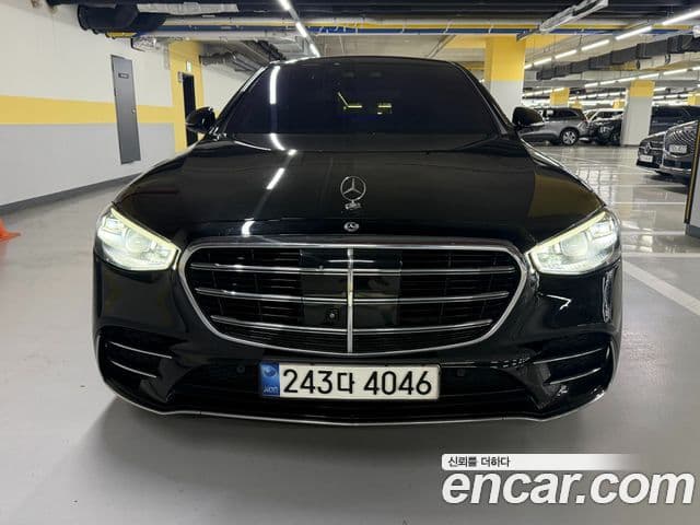Mercedes-Benz S-Class 2022 — Photo 16/19