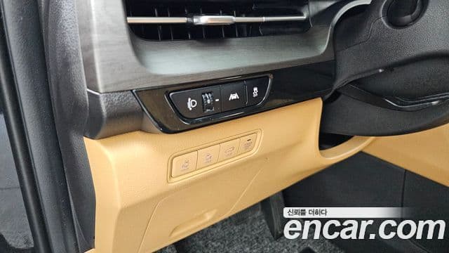 Kia Carnival 2022 — Фото 17/20