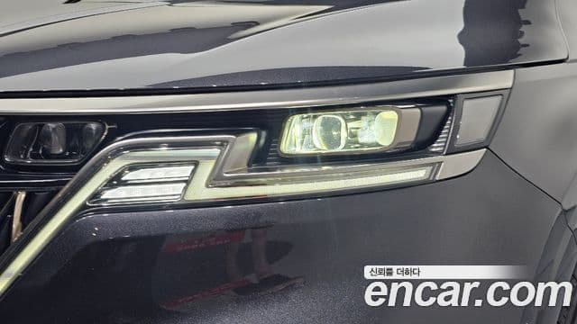 Kia Carnival 2022 — ფოტო 4/37