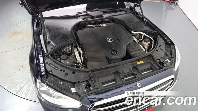 Mercedes-Benz S-Class 2023 — Фото 6/20