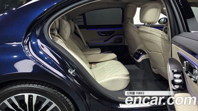 Mercedes-Benz S-Class 2023 — Фото 12/20
