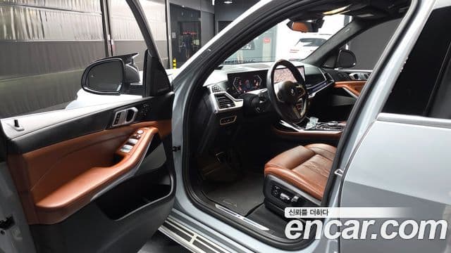 BMW X7 2023 — Photo 12/34