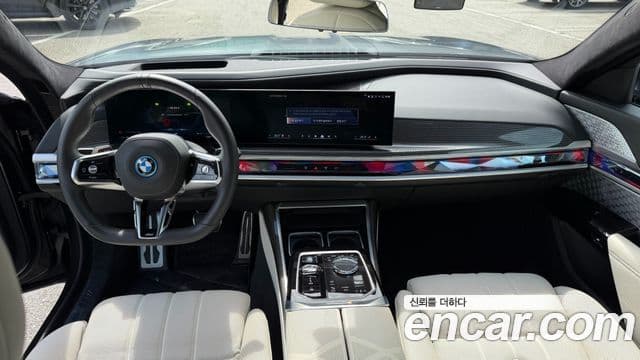 BMW i7 2024 — Photo 8/20
