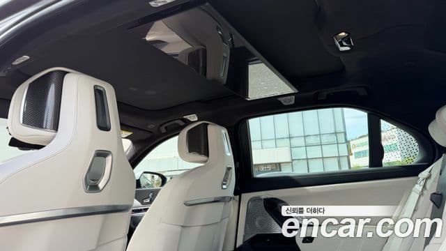 BMW i7 2024 — Photo 19/20