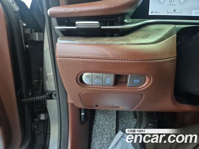 Genesis G90 2022 — Şəkil 19/20