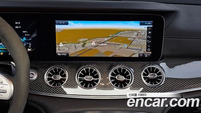 Mercedes-Benz AMG GT 2020 — Фото 14/20