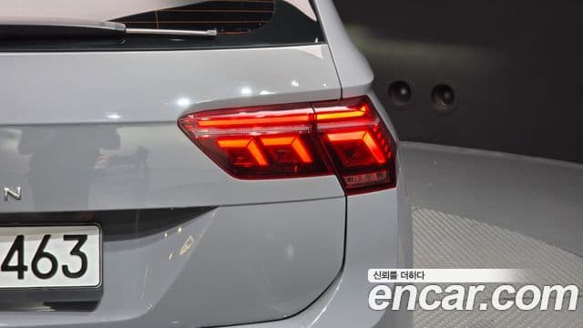 Volkswagen Tiguan 2021 — Şəkil 36/37