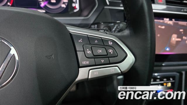 Volkswagen Tiguan 2021 — Şəkil 32/37
