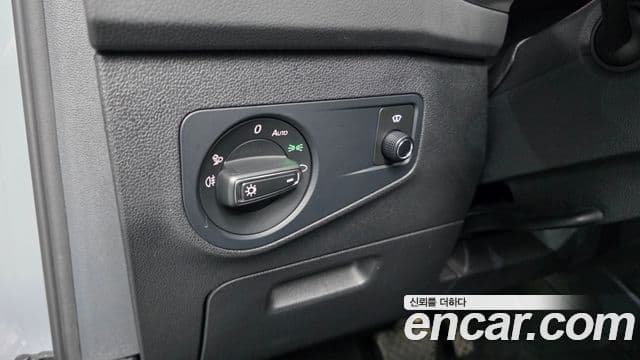 Volkswagen Tiguan 2021 — Şəkil 28/37
