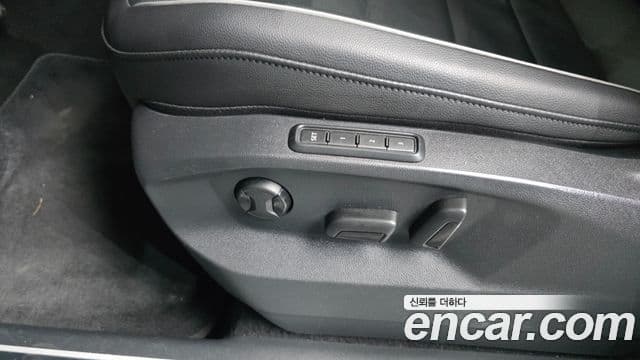 Volkswagen Tiguan 2021 — Şəkil 33/37