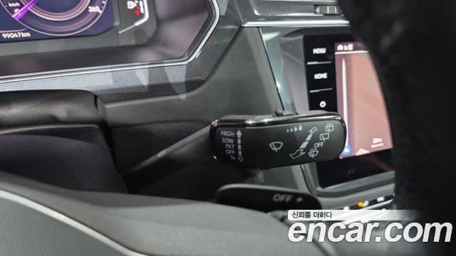 Volkswagen Tiguan 2021 — Şəkil 16/37