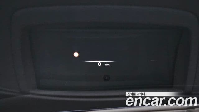 Genesis G90 2022 — ფოტო 8/38