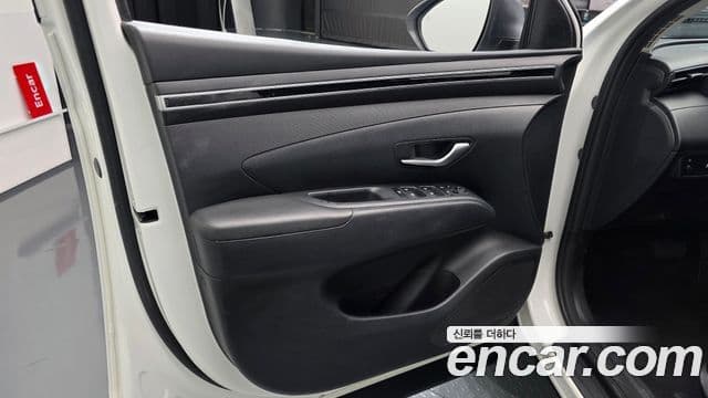 Hyundai Tucson Hybrid 2022 — Photo 27/30