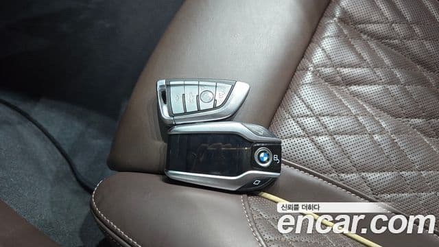 BMW 7 Series 2020 — Фото 17/20