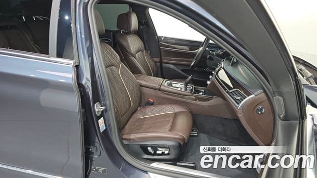 BMW 7 Series 2020 — ფოტო 4/34