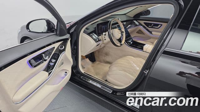 Mercedes-Benz S-Class 2021 — Фото 10/20