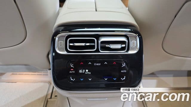 Mercedes-Benz S-Class 2021 — ფოტო 24/39