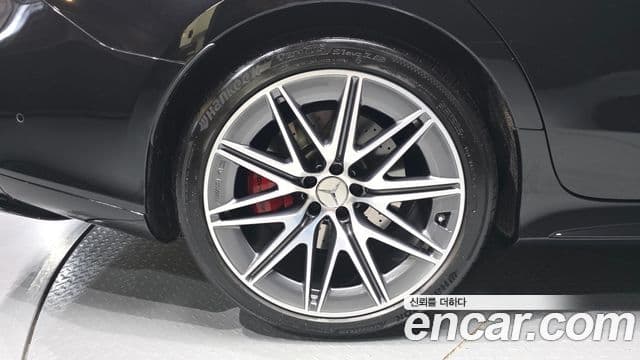 Mercedes-Benz AMG GT 2023 — Фото 4/20
