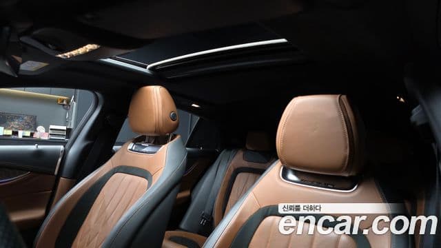 Mercedes-Benz AMG GT 2023 — Фото 19/20