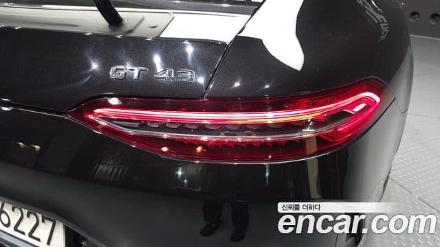 Mercedes-Benz AMG GT 2023 — Photo 22/35