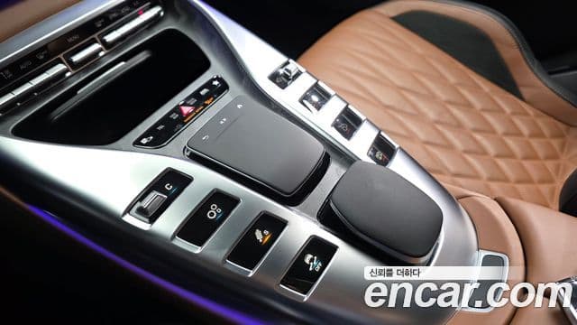 Mercedes-Benz AMG GT 2023 — Photo 32/35