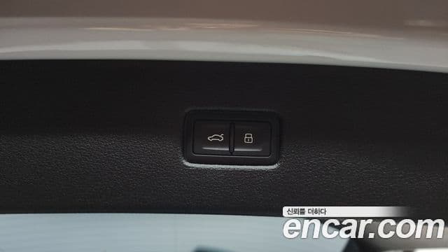 Audi Q7 2021 — Фото 16/20