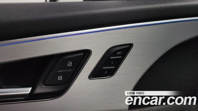 Audi Q7 2021 — Photo 29/35