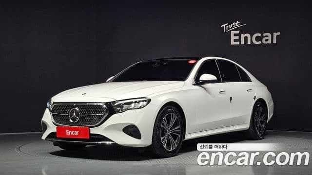 Mercedes-Benz E-Class 2025 — Фото 1/20