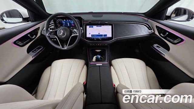 Mercedes-Benz E-Class 2025 — Фото 7/20