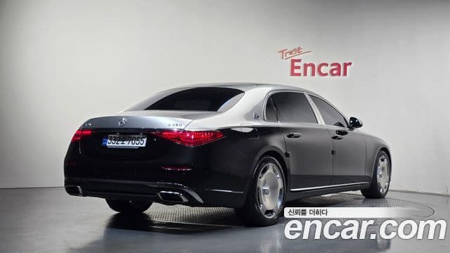 Mercedes-Benz S-Class 2021 — Photo 16/41