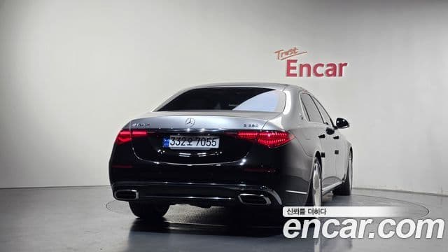 Mercedes-Benz S-Class 2021 — Photo 15/41