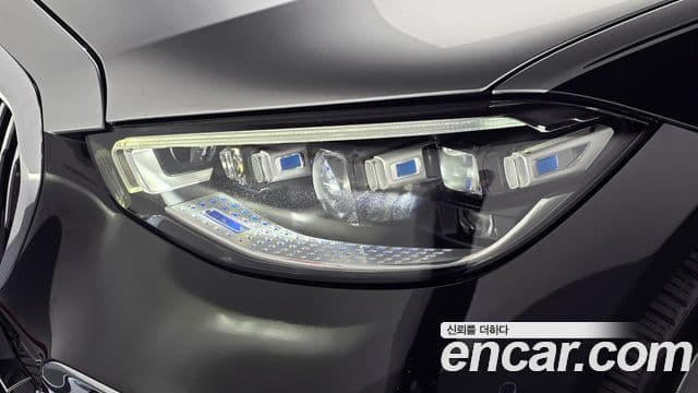 Mercedes-Benz S-Class 2021 — Photo 3/41