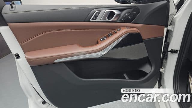 BMW X5 2023 — Photo 20/32